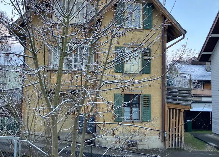 Old Rustic Swiss Mansarde 60m2 Center Parking Small Bath Lejlighed Burgdorf