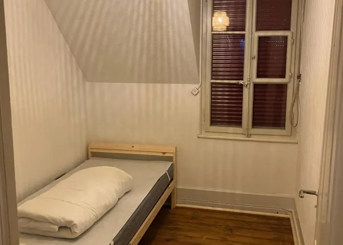 Old Rustic Swiss Mansarde 60m2 Center Parking Small Bath *